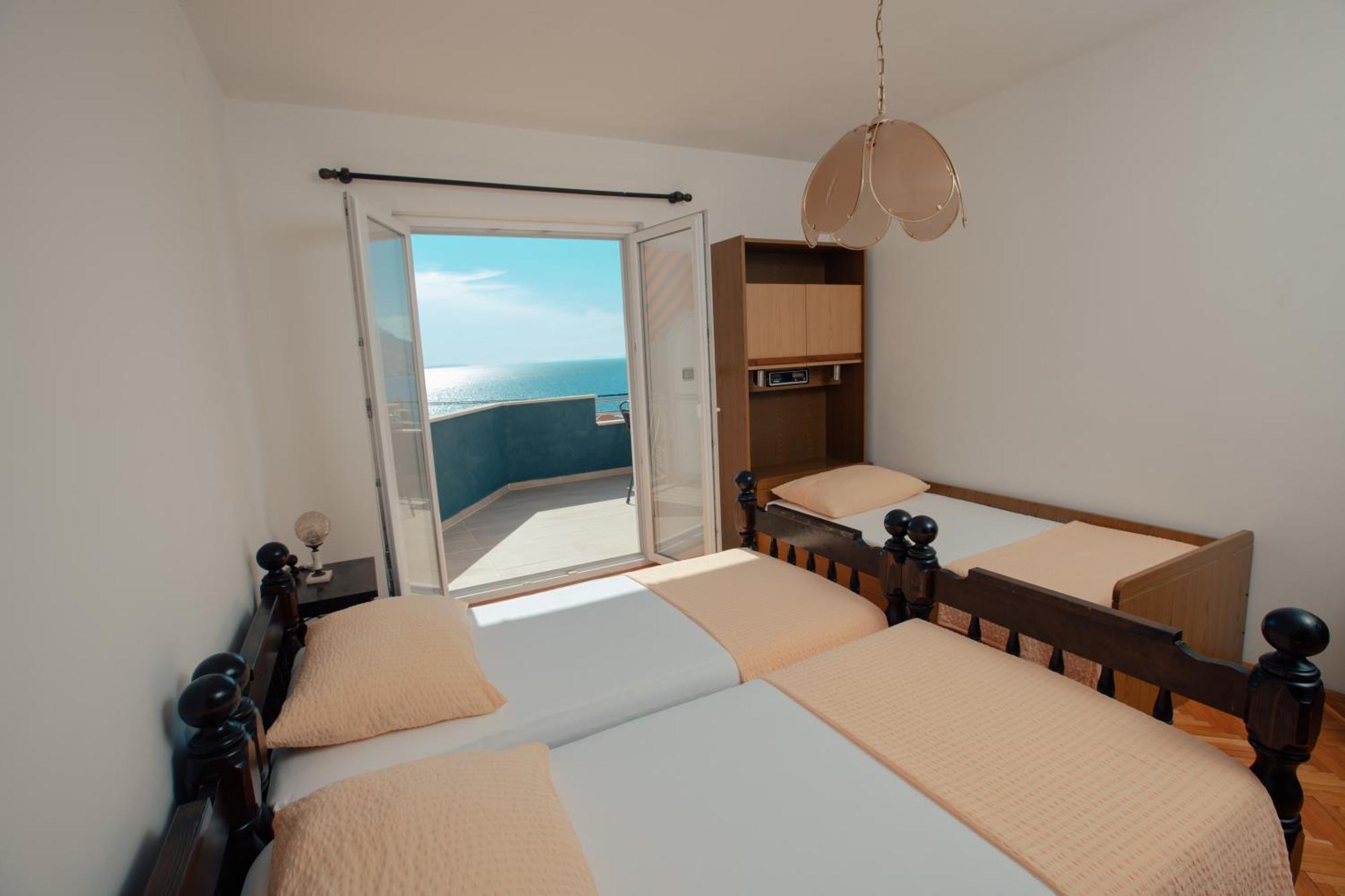 Apartmani Miljak Omiš Exterior foto