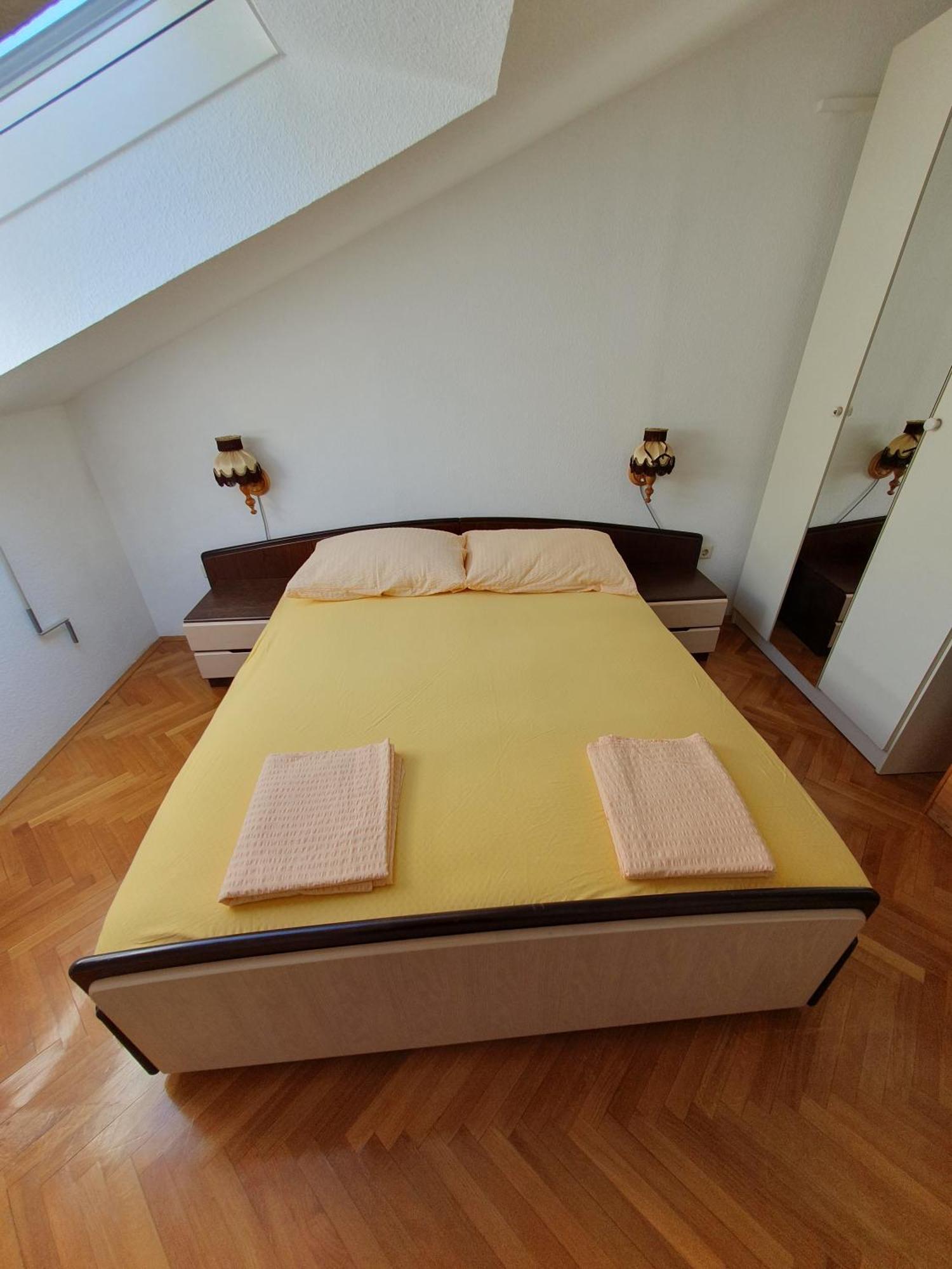 Apartmani Miljak Omiš Cameră foto